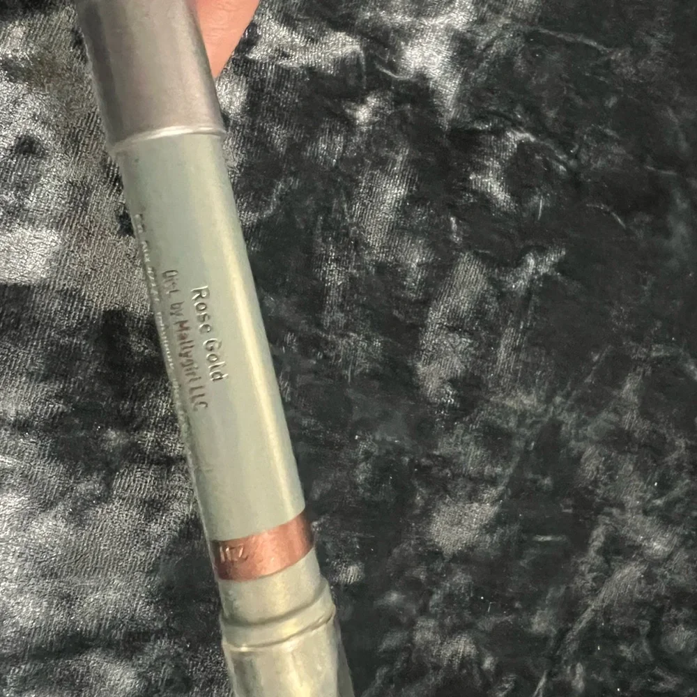 Mally Eye Amplifying Shadow Liner Rose Gold